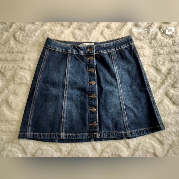 Mudd blue skirt denim stretch button front A-line size 7 - Picture 2 of 9